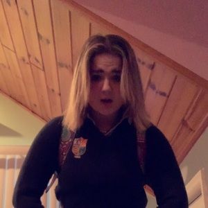 Meet your Posher, Mia